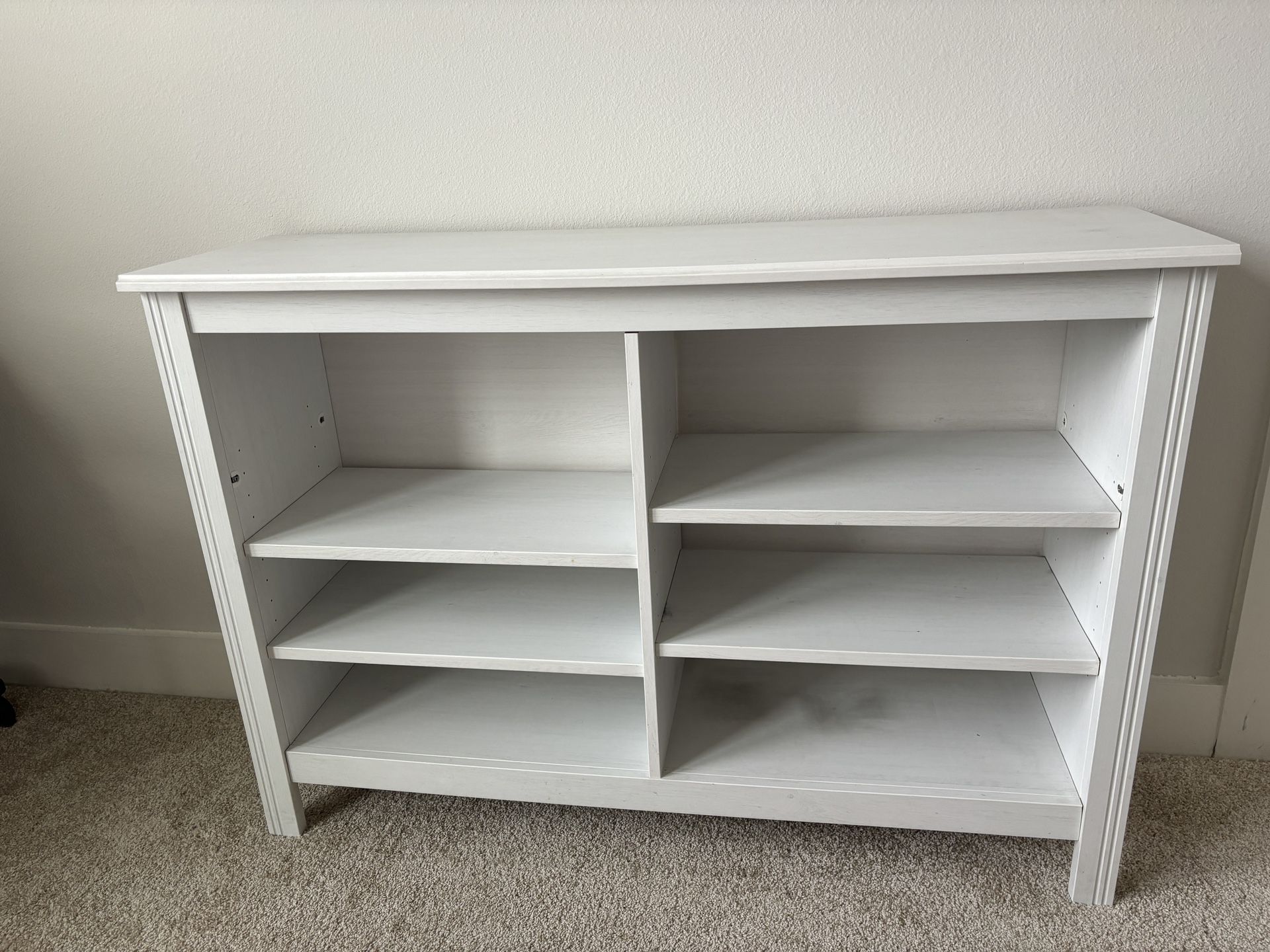 Tv stand With Adjustable Shelves 
