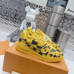 LV TRAINER sneakers