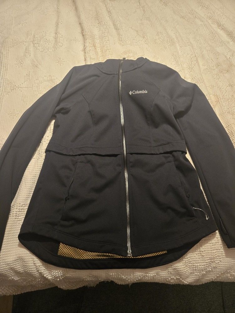 Brand New Small Colombia Canyon Meadows Soft Shell Jacket