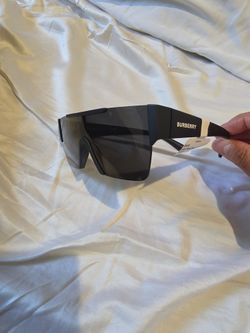 Burberry sunglasses