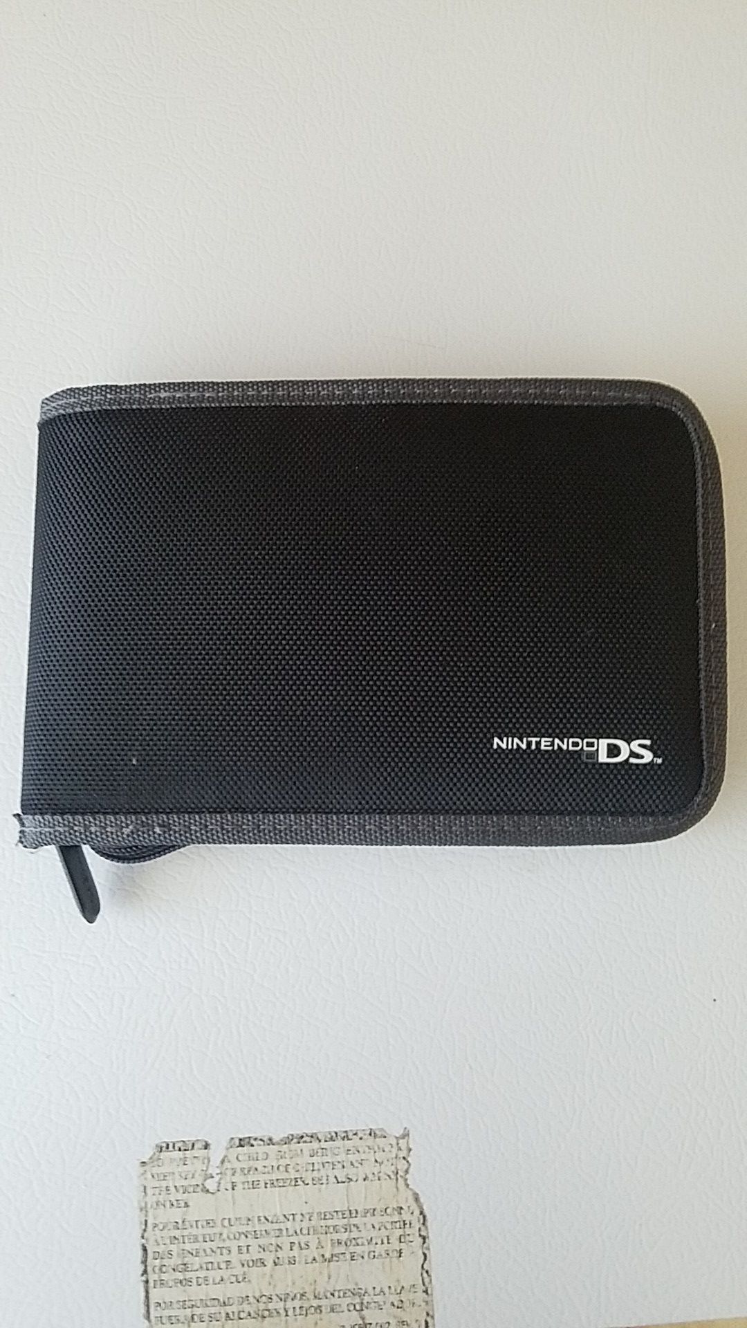 Ds holding case