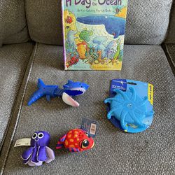 Children Ocean animals Water toys bundle with pop up book