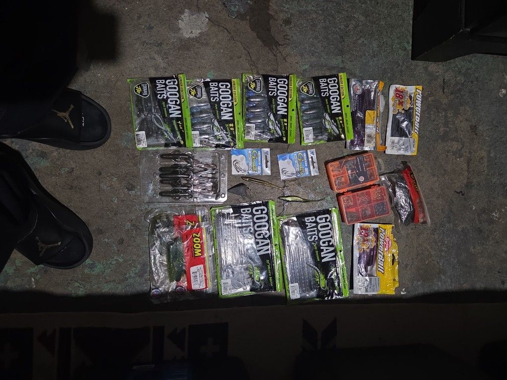 Fishing Hooks And Supplies 