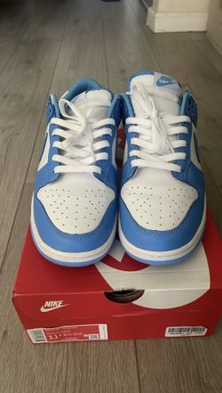 Nike Dunks “UNC”