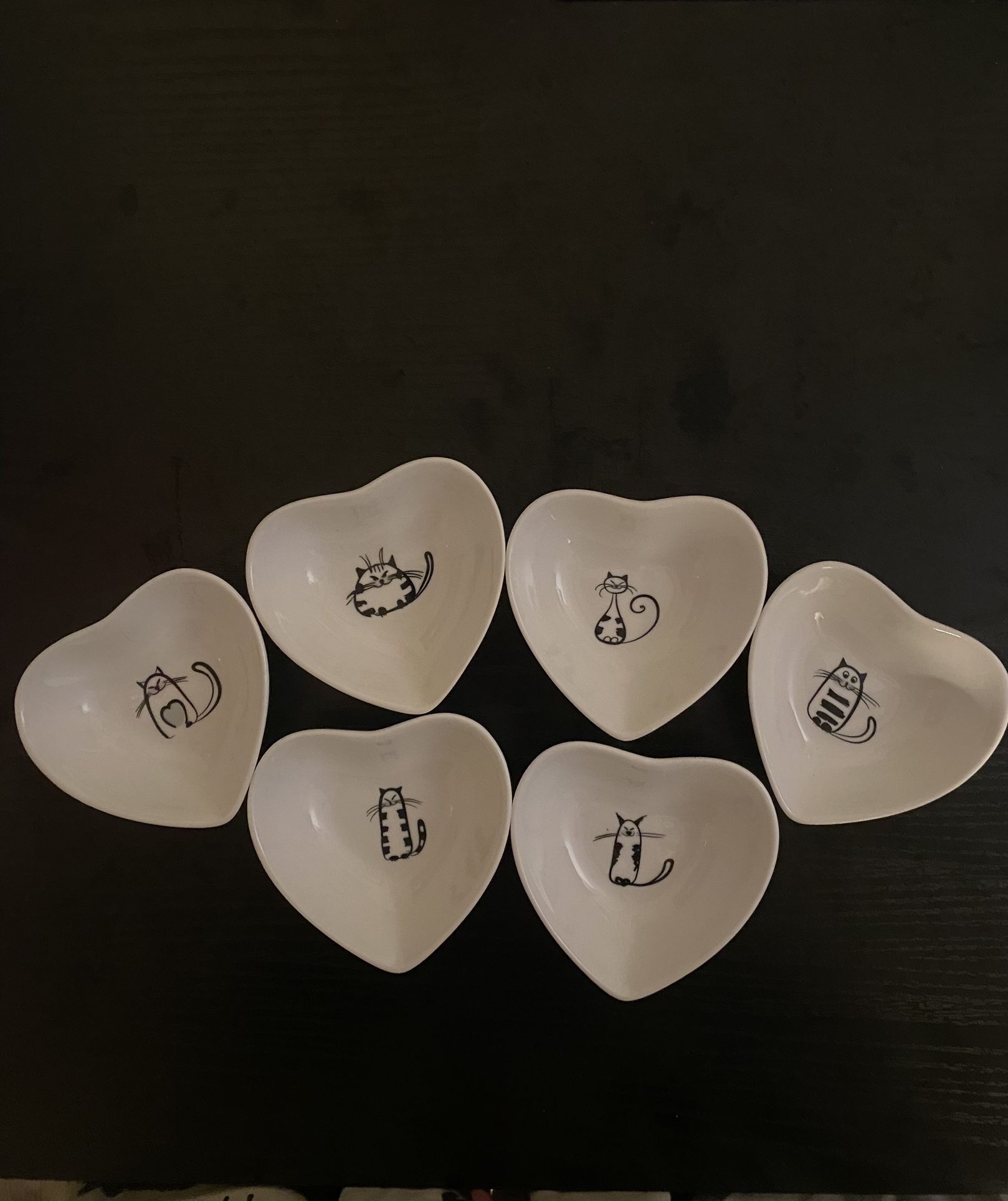 Cat Heart Shaped Sauce Bowls