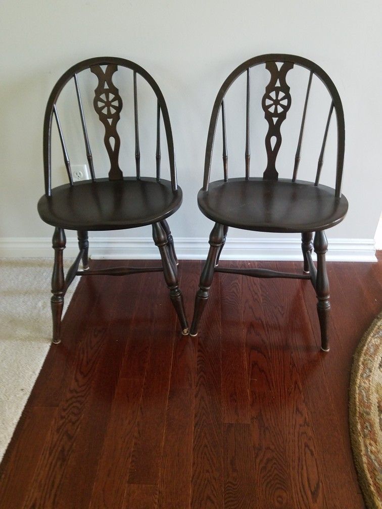English Windsor Wheelback Chairs