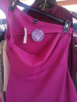 New Windsor size Medium long Elegant dress