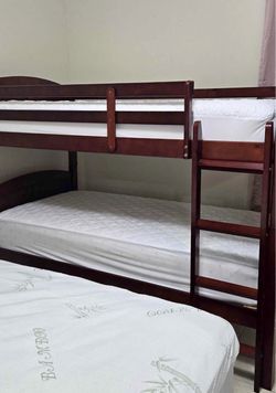 Bunk bed