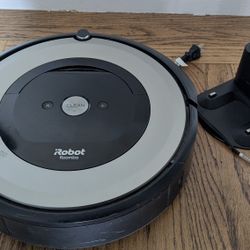 iRobot Roomba E6 Robot vacuum