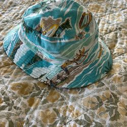 REYN SPOONER KONA BUCKET HAT 