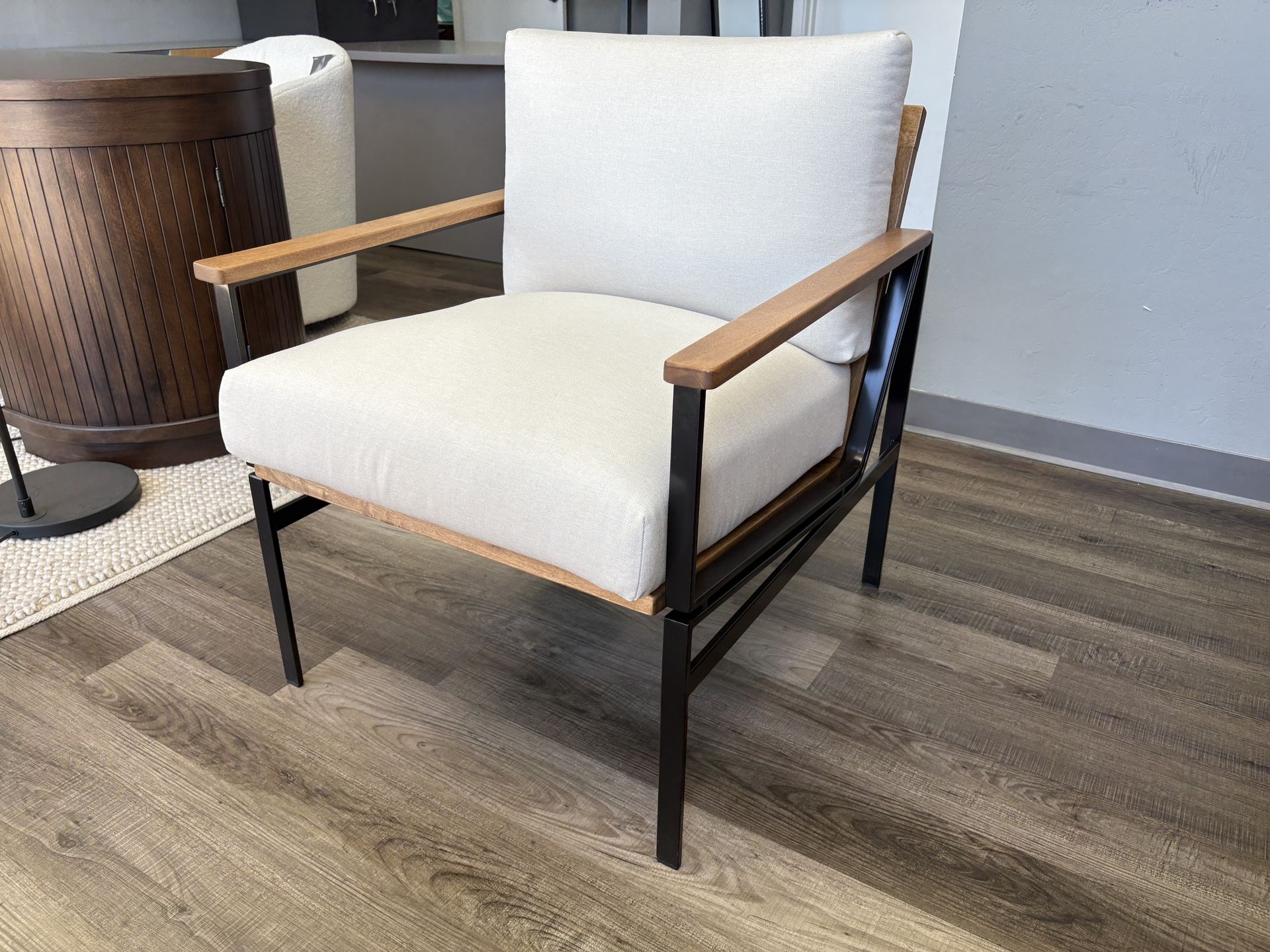 Lounge Chair Clean Esthetic
