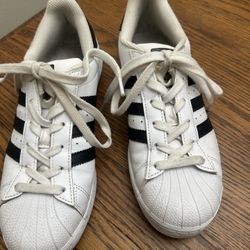 Womens Adidas Tennis Shoes