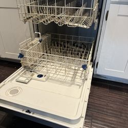 Whirlpool Dishwasher 