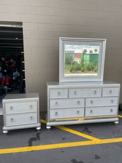 Sofia Vergara dresser set with mirror and nightstand