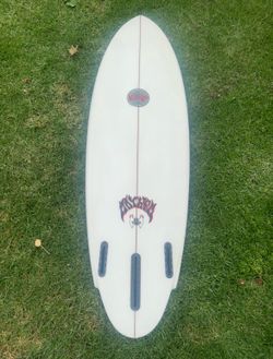 Lost Evil Twin Surfboard – 5’6” x 19.5” x 2.35” – 28.8L – Futures Twin + Trailer