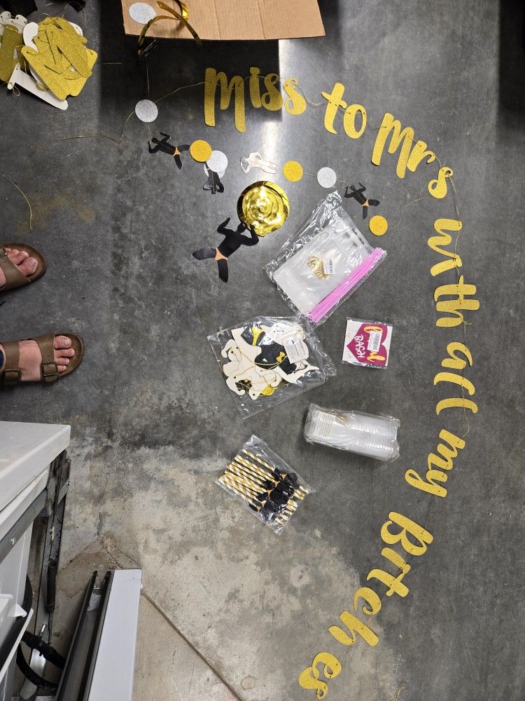 Bachelorette and Bridal Party Supplies