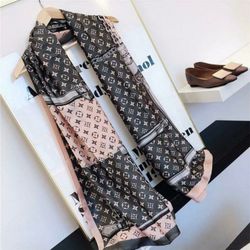 Beautiful Lv Belt Chains silk scarf colors pink and Black Brand New