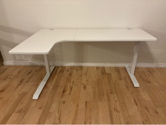 White Office L-Desk with Cupholder and Hook 30” tall, 39.5” x 63”, 24” deep