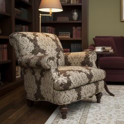 Stylish Modern Accent Chair - Sleek Design & Excellent Condition