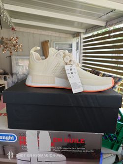 Women's Sneakers Size 9 And Half 