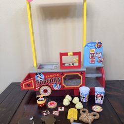 Melissa & Doug Disney Snacks & Popcorn Wooden Pretend Play Food Counter