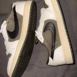 TRAVIS SCOTT x  JORDAN OLIVES BRAND NEW