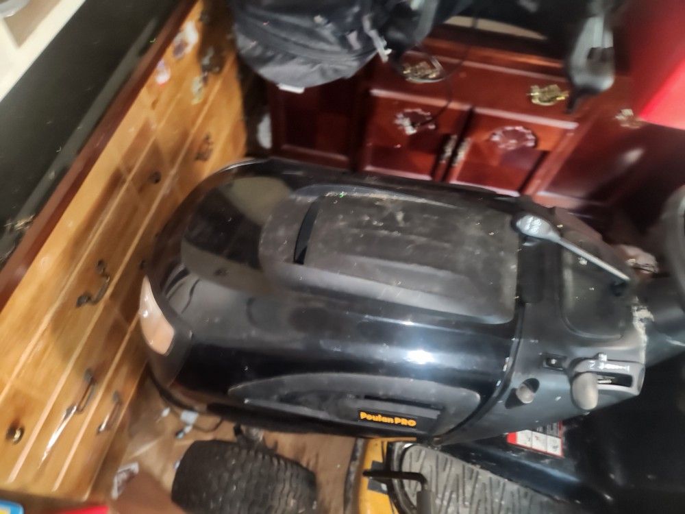 Poultran Pro Riding Mower