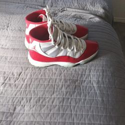 Jordan 11 cherry