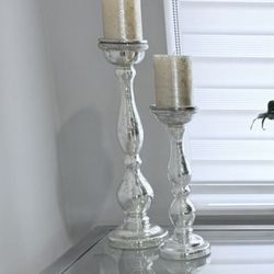 Set of 2 Candleholders