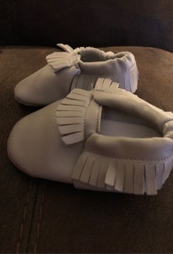 Grey Moccasins size (3-4)