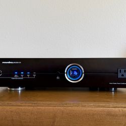 Panamax MAX M5300-EX Power Line Conditioner & Surge Protector for Home Theater or HiFi