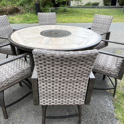 Brand New Fire Pit Dinning Table With 6 Swivel Chairs I Can Deliver 
