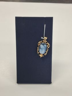 Religious Pendant, 10k, 3.8grams
