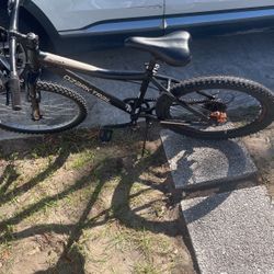 Ozark Trail Mtn Bike 