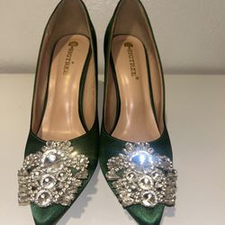 Green heels Size 9