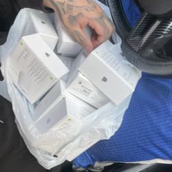 Airpod Pro 2 Bulk (8 Left) 