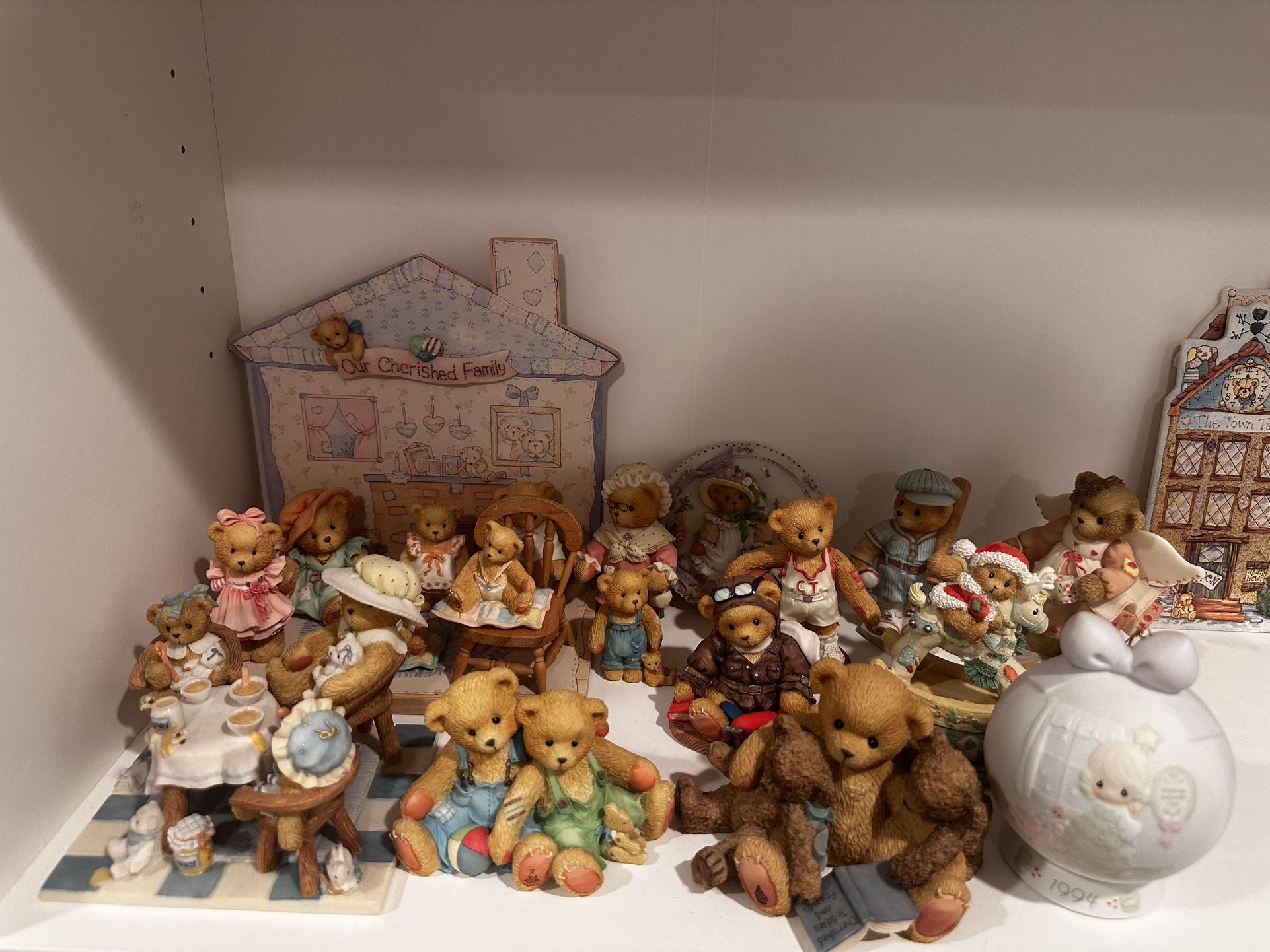 Cherished Teddies Figurines 