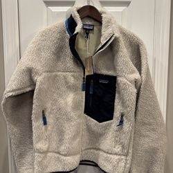 Patagonia Men’s Size Small Classic Retro-X Fleece Jacket (Color: Natural) (New/Unworn/Tags On)