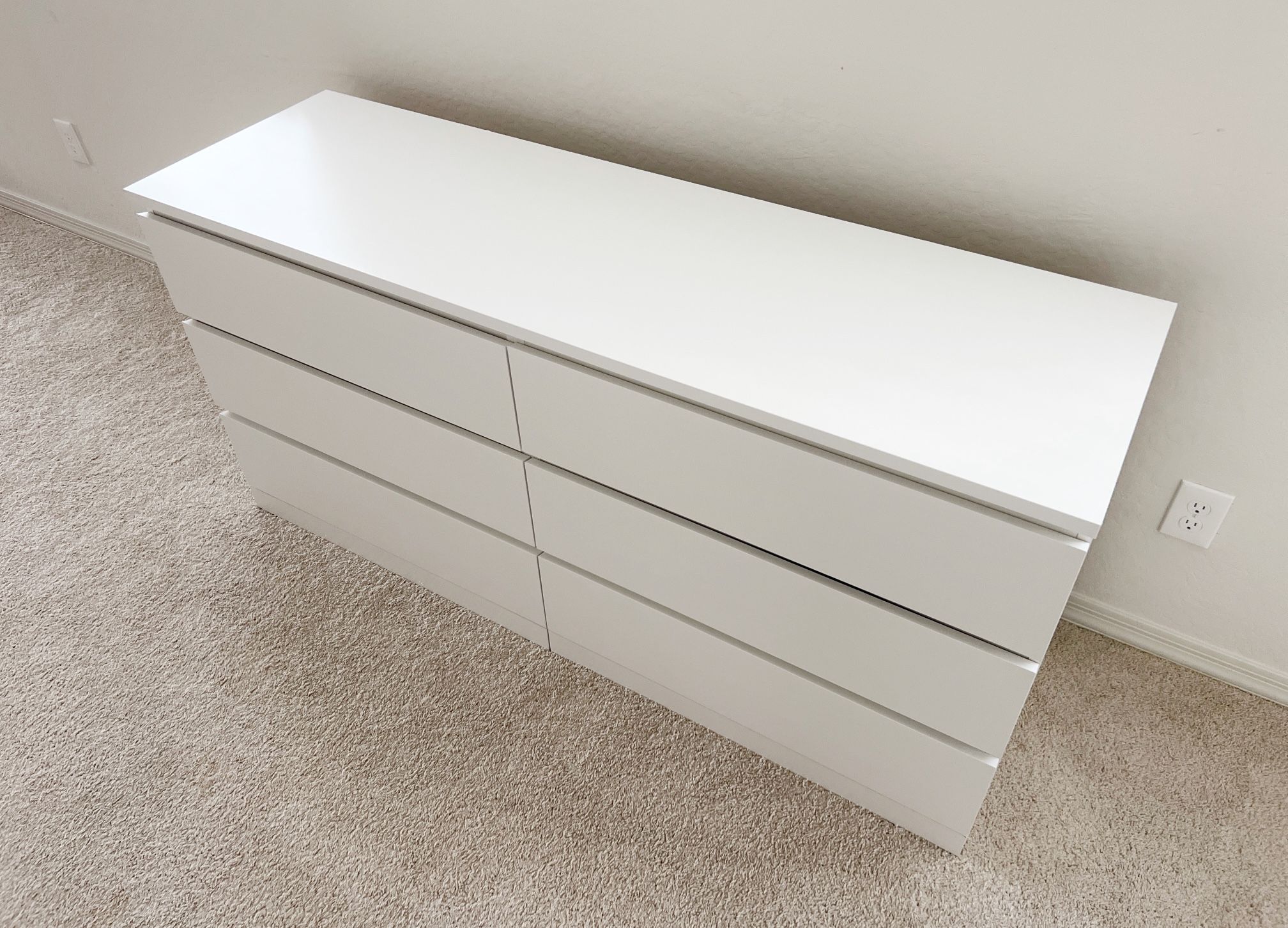 Ikea MALM 6 Drawer Dresser White • Delivery available for 30 for Sale