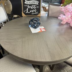 Brand New Round Dinning Table Set 