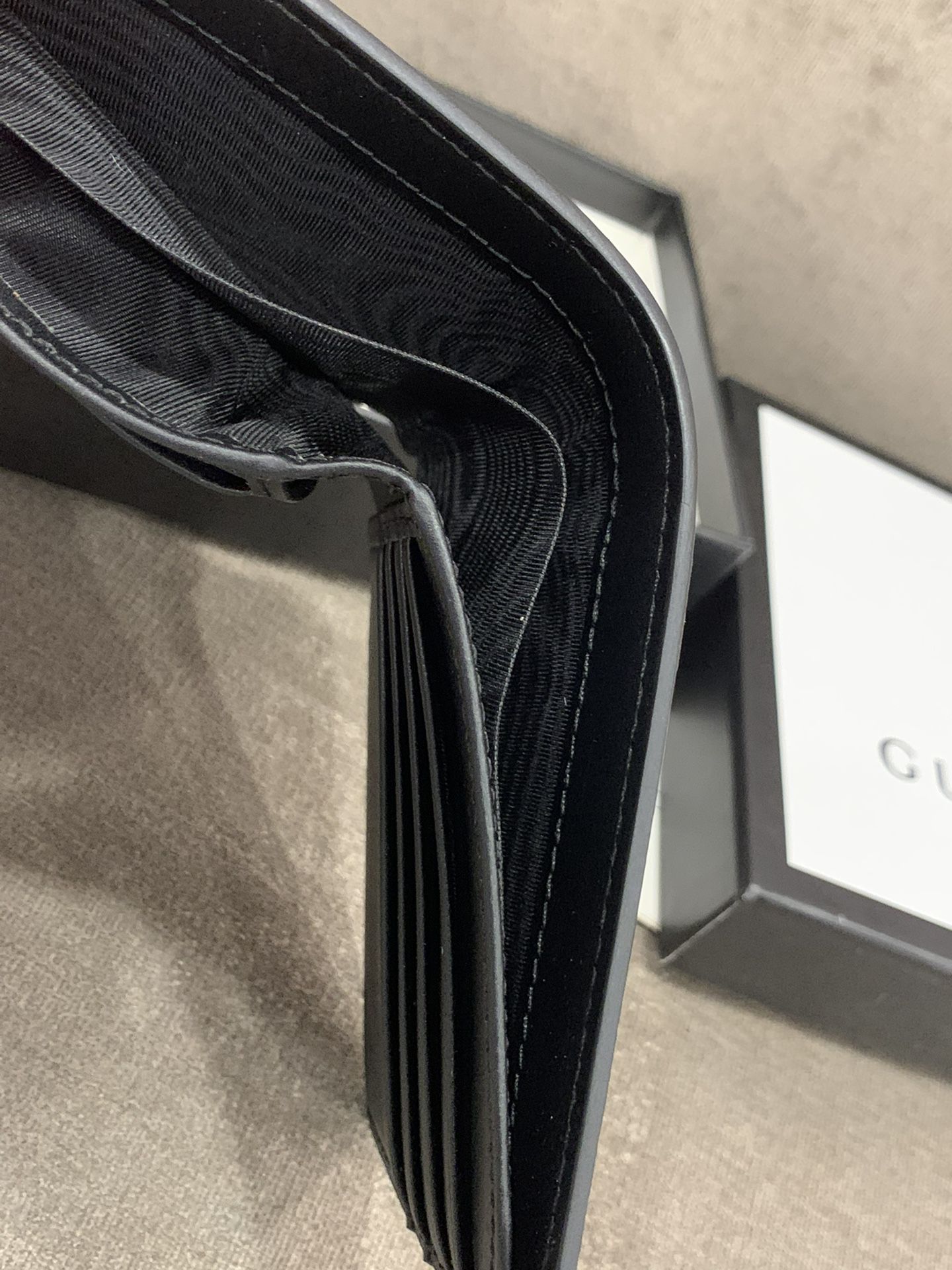 Gucci Wallet for Sale in Queens, NY - OfferUp