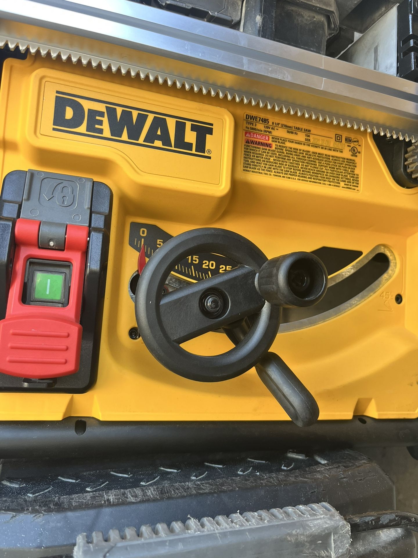 New Dewalt 8 1/4” Portable Table saw   $275