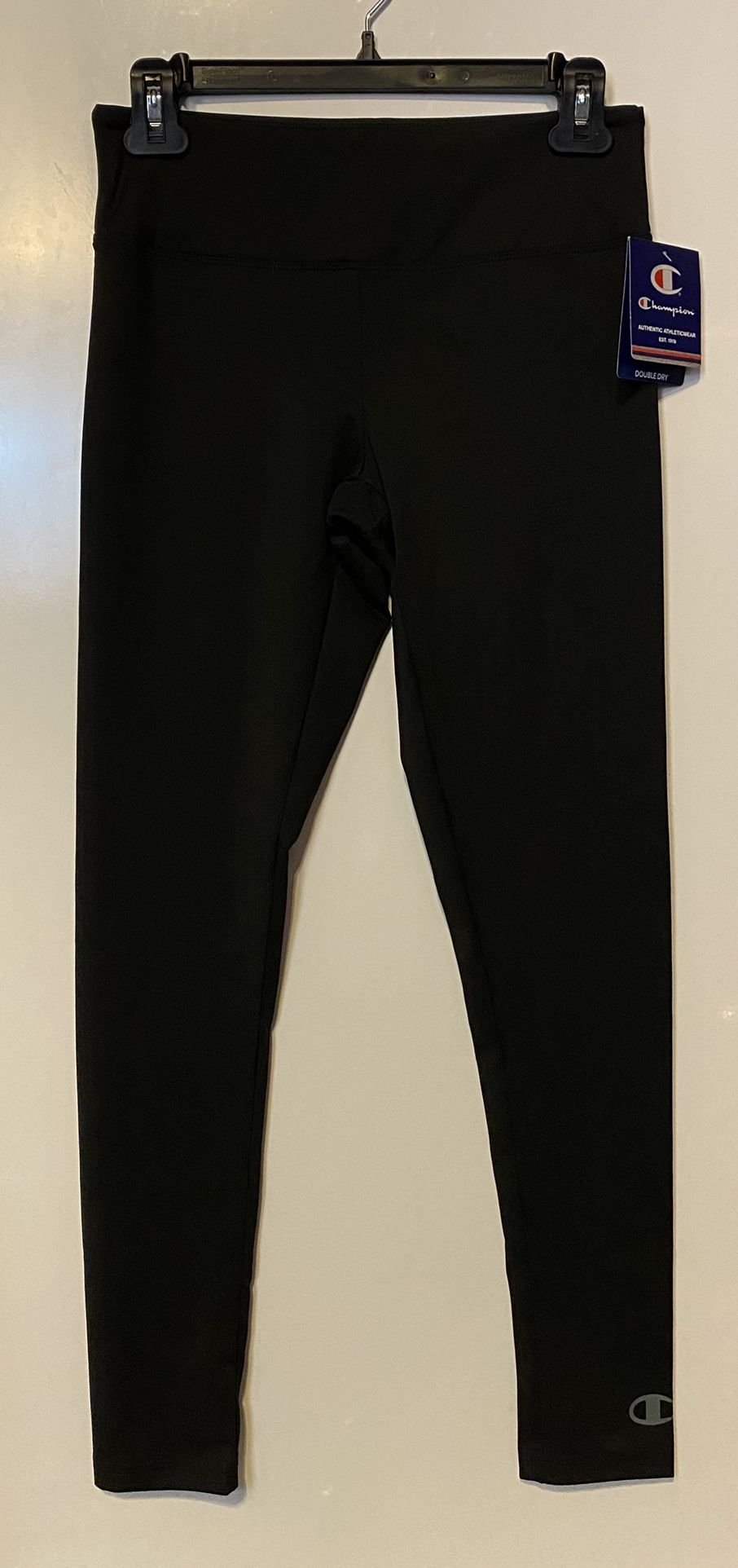 NEW Black CHAMPION Leggings    20.00$ Retail 