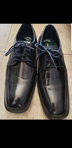Dress shoes size 8 men