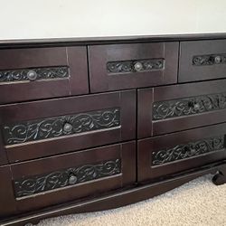 Bratt Decor Dresser