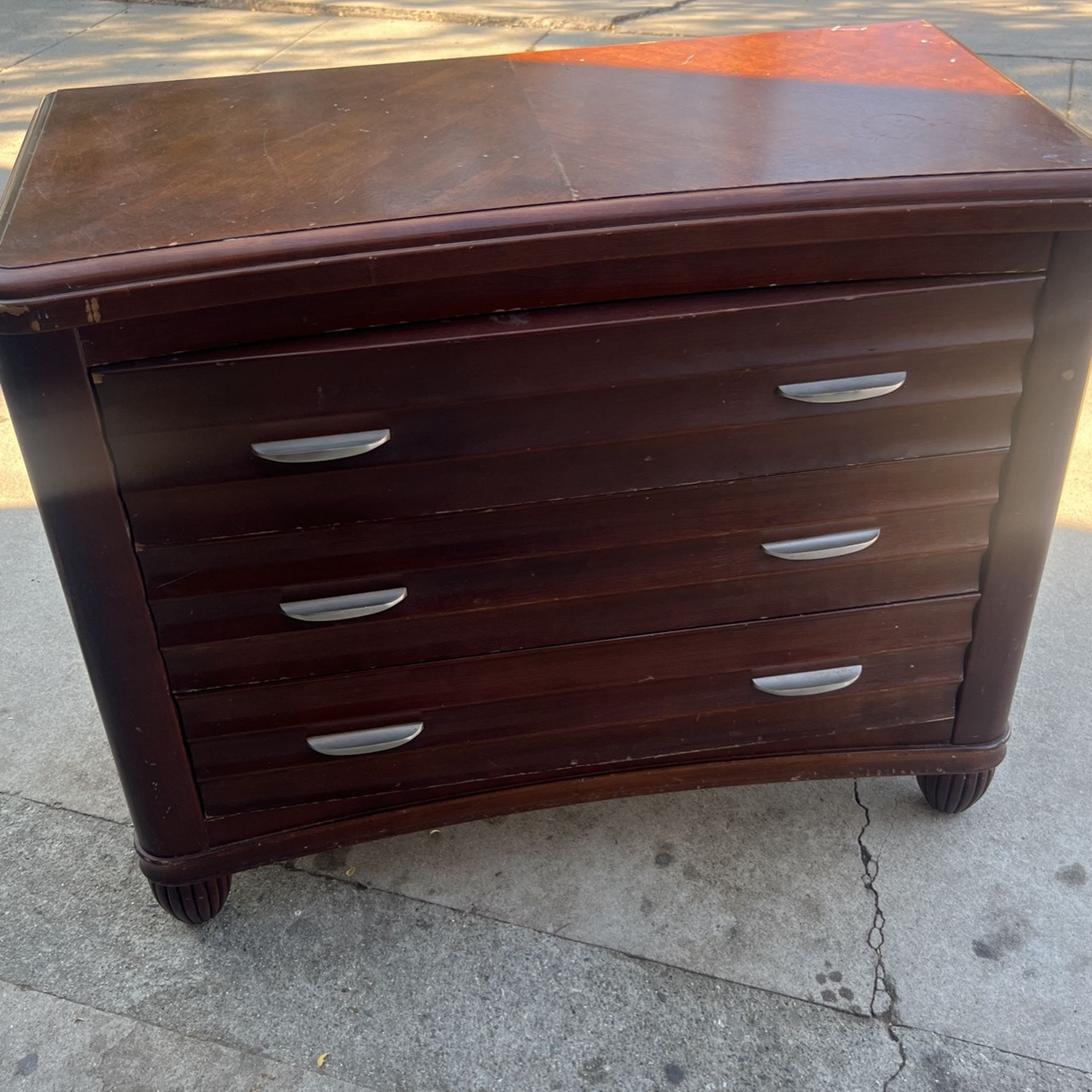 Bernhardt Dresser
