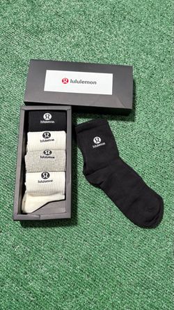 Lululemon Crew Socks 5 Pack Gift Box