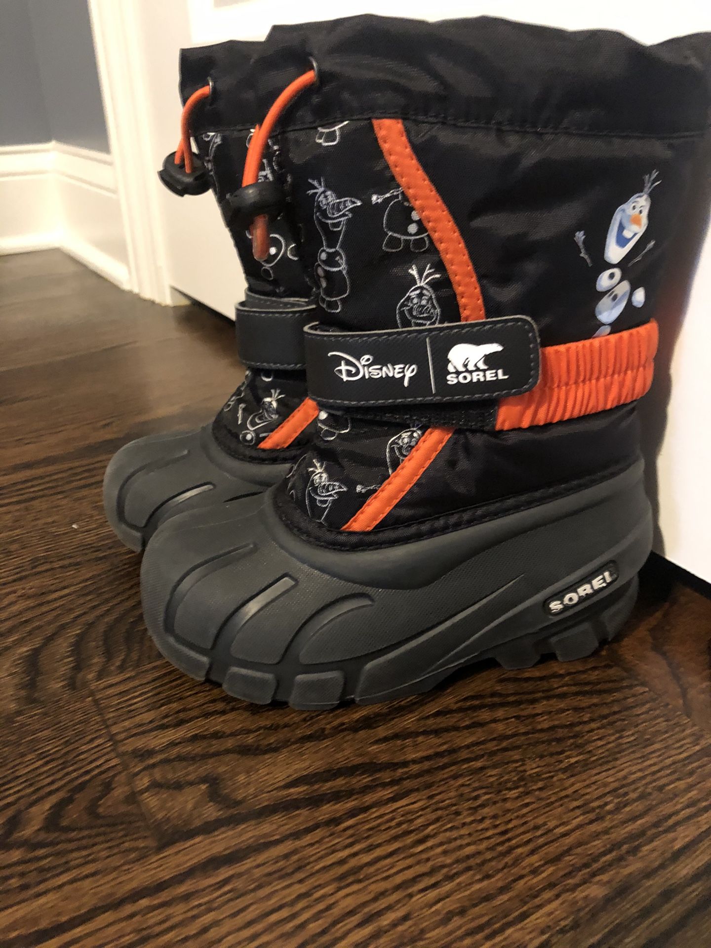 Disney frozen Olaf Sorel kids boots Size 10