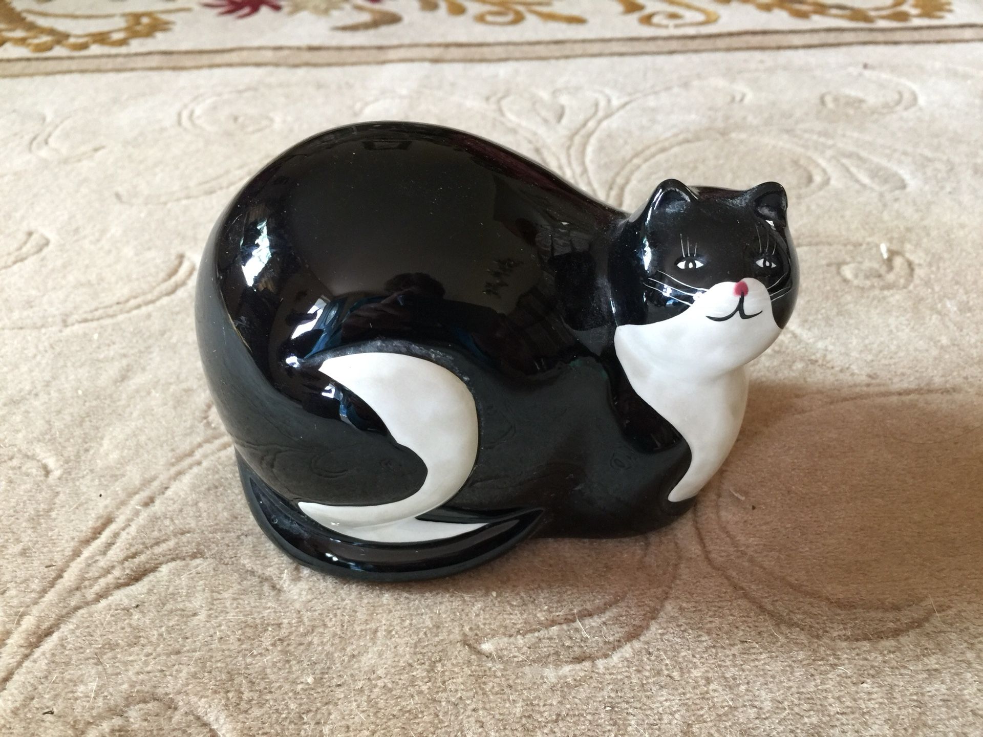 Cat kitchen scrubby holder