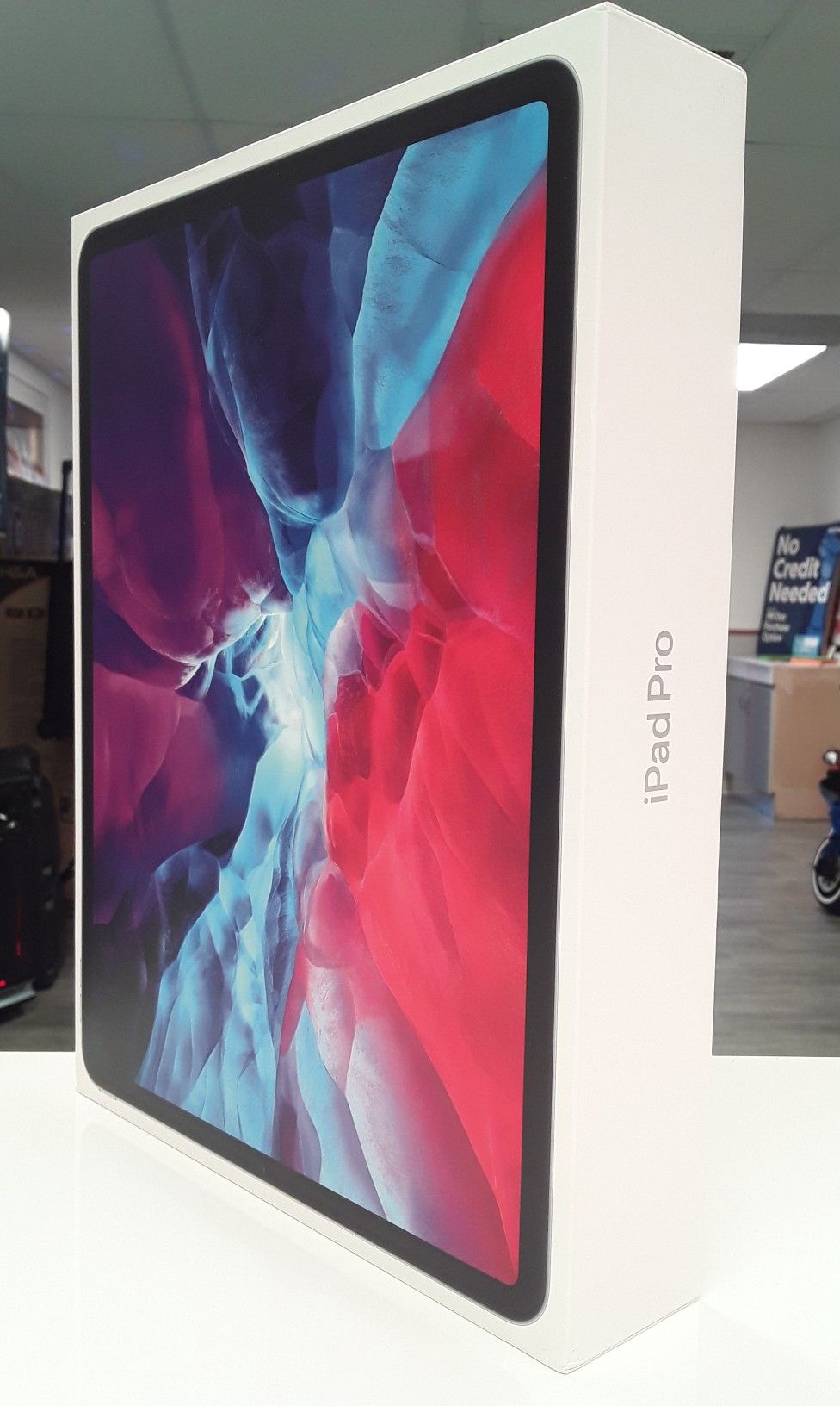 iPad Pro 12.9 inch on special for $899 today only [ we finance $50 down payment no credit needed
